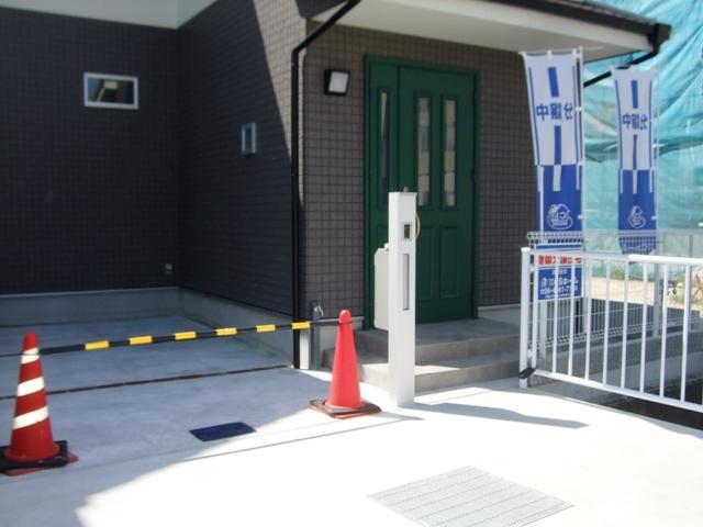 Local appearance photo. Local (10 May 2013) Shooting