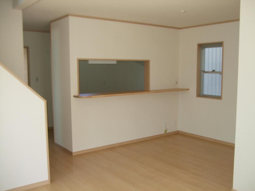 Living. dining, Face-to-face kitchen