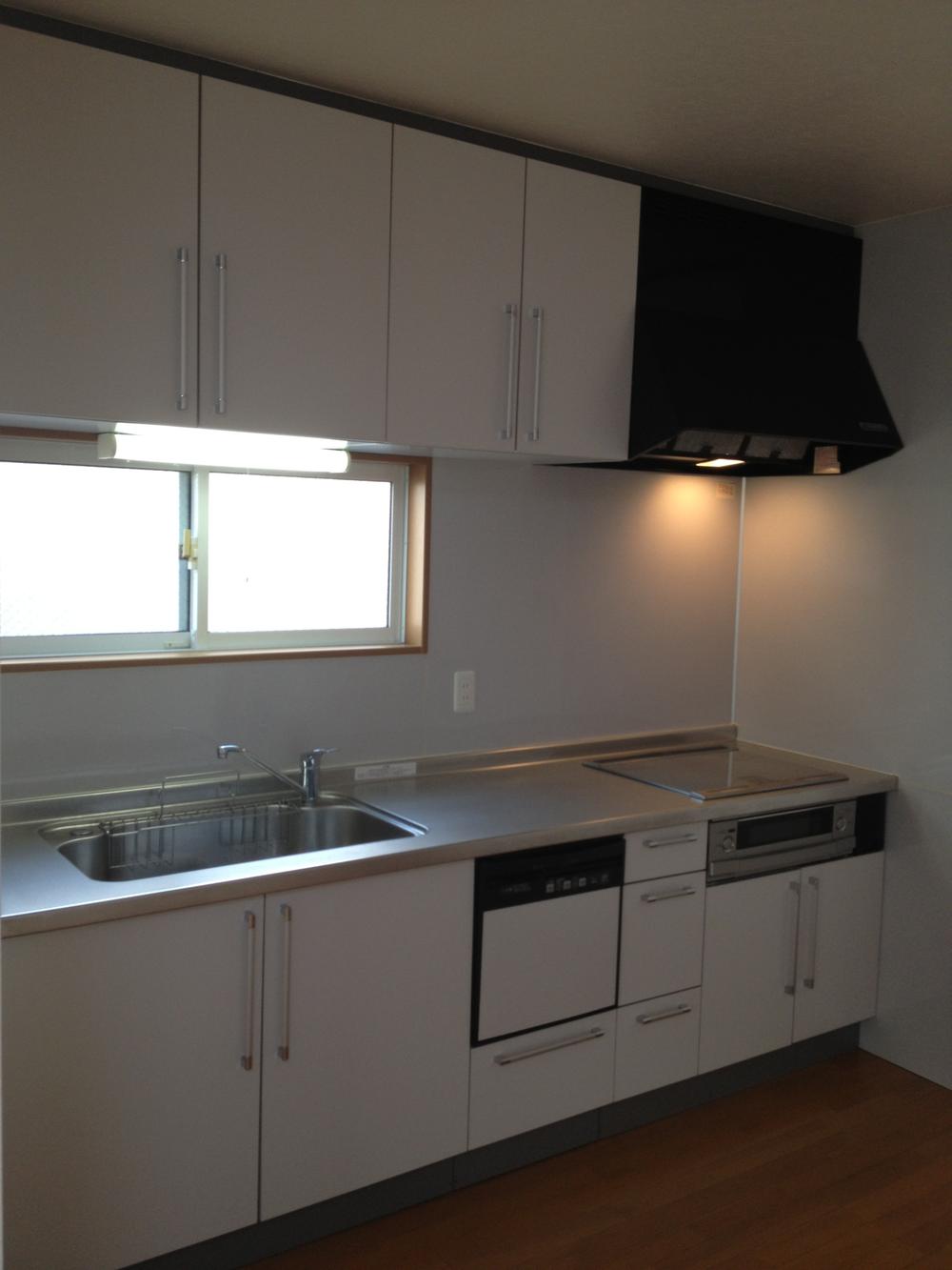 Kitchen. Local (11 May 2013) Shooting