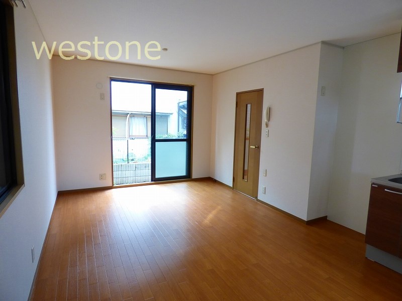 Living and room. Bright LDK