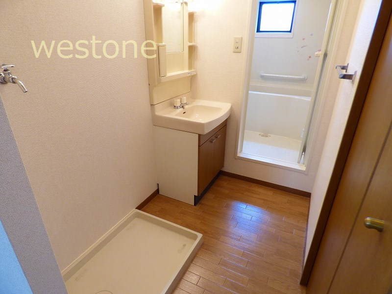 Washroom. Washroom