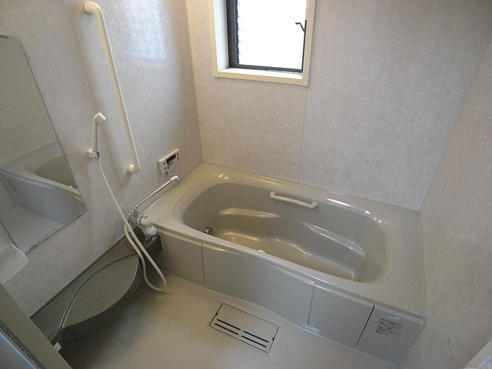 Bathroom. Indoor (11 May 2013) Shooting