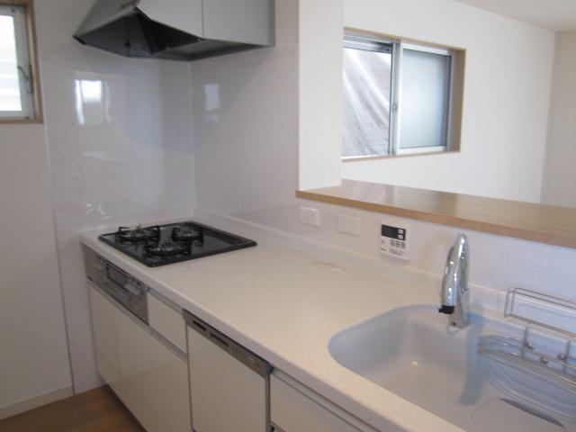 Same specifications photo (kitchen)