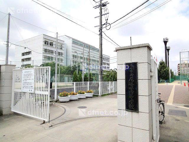 high school ・ College. 1100m until the Amagasaki Municipal Amagasaki High School