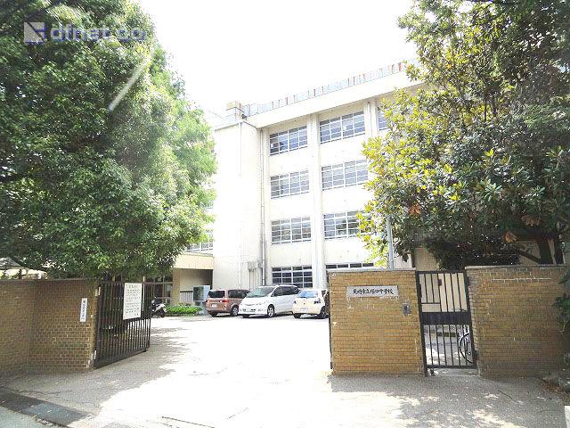 Junior high school. 1600m until the Amagasaki Municipal Tsukaguchi junior high school