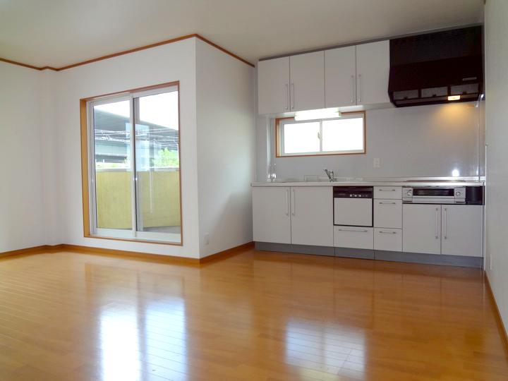 Living. About around the water gathered in 15.8 Pledge of living second floor, It is a good floor plan of housework flow line