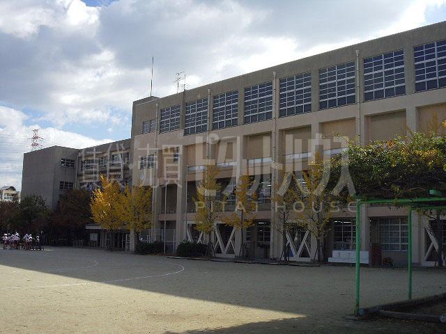 Primary school. Amagasaki Municipal Mukonosato 1000m up to elementary school