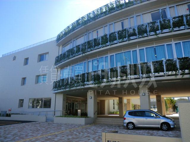 high school ・ College. 673m to the Hyogo Prefectural Amagasaki West High School