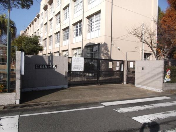 Primary school. 814m until the Amagasaki Municipal Muko Minami Elementary School