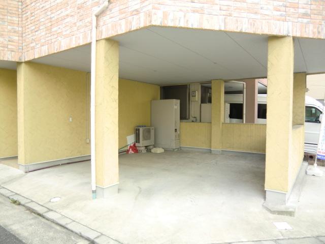 Parking lot. Local photo (parking lot)