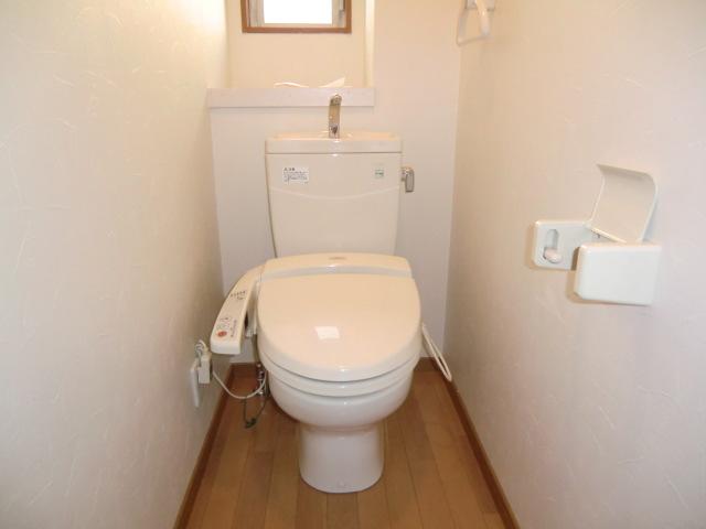 Other Equipment. Local photos (toilet)