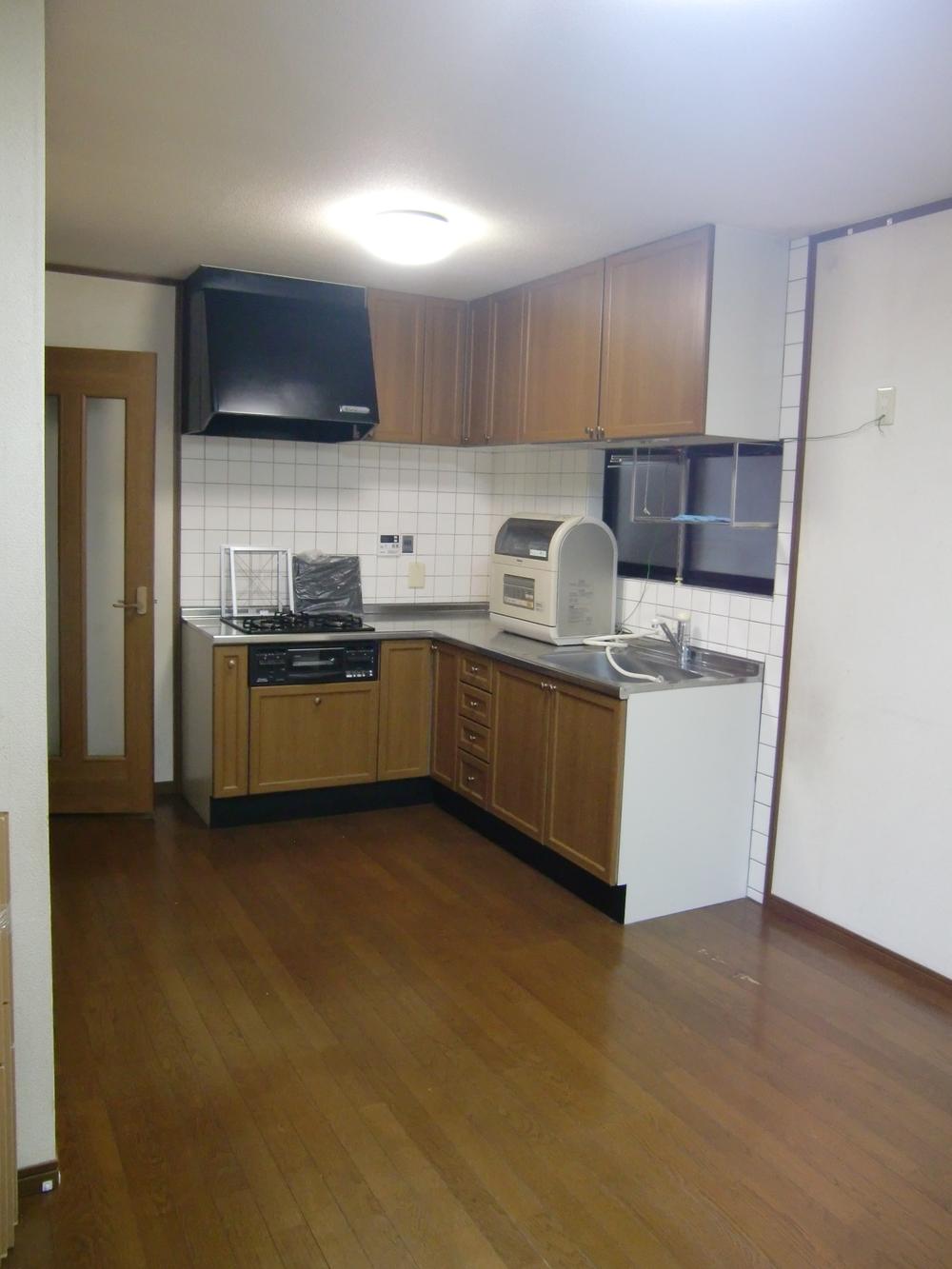 Kitchen. Indoor (September 2013) Shooting