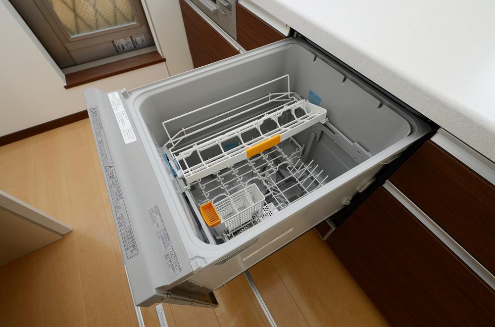 Kitchen. Room (August 2013) Shooting 