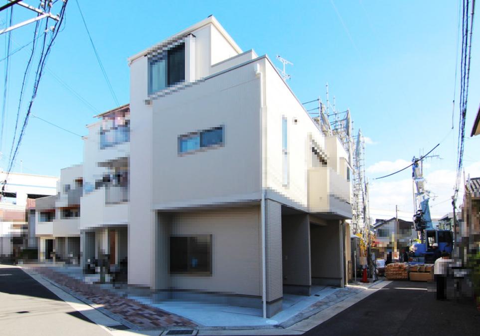 Local photos, including front road.  ◆ Surrounding cityscape