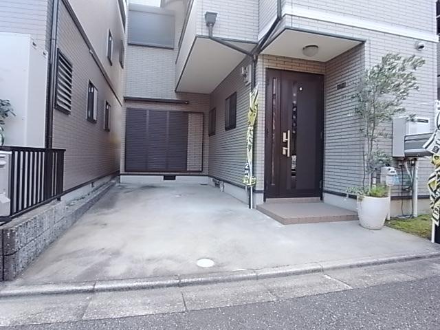 Local photos, including front road