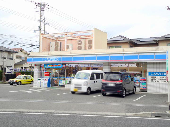 Convenience store. 770m until Lawson Mukonoso 4-chome