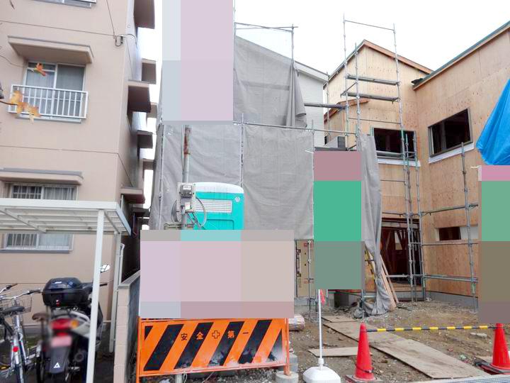 Local appearance photo. Second floor of the Western-style is provided with a closet between the room and the room, It has become a floor plan in consideration of the privacy