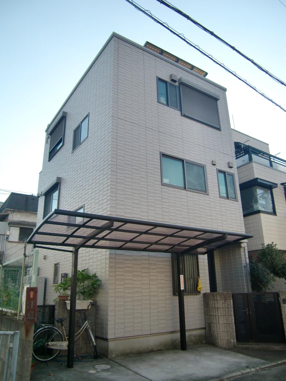 Local appearance photo. Local (12 May 2013) Shooting