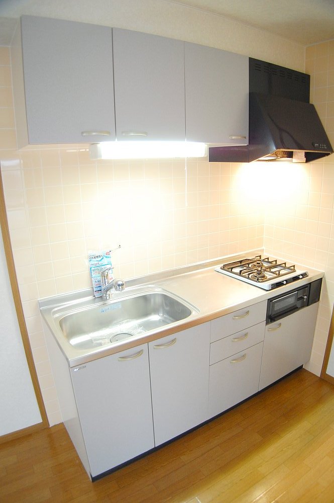 Kitchen. Easy-to-use kitchen.