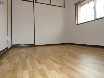Living and room. It is a bright room