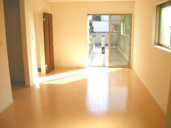 Same specifications photos (Other introspection)