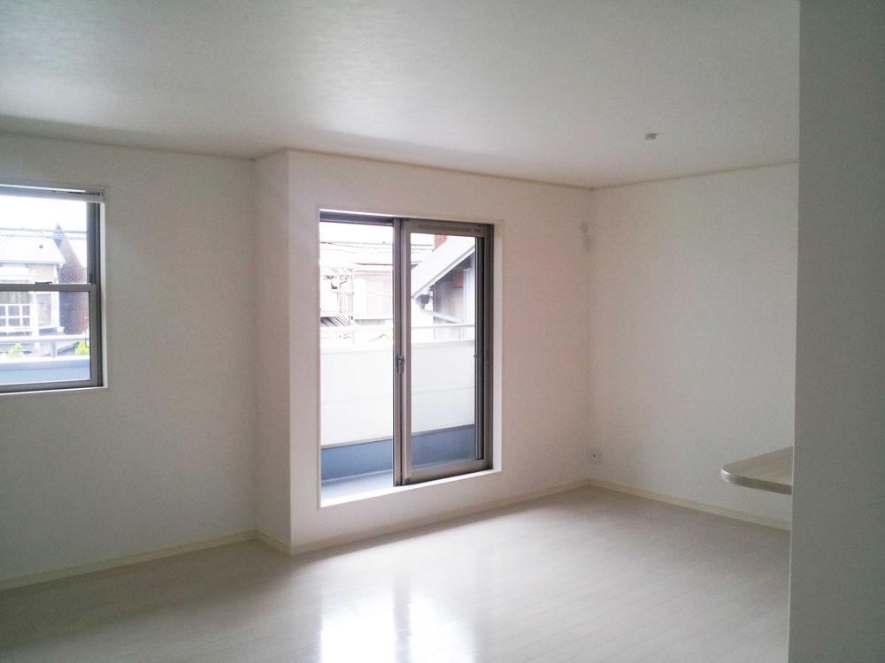 Living. Indoor (10 May 2013) Shooting