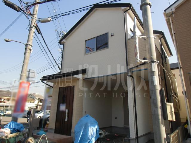 Local appearance photo. No. 1 destination