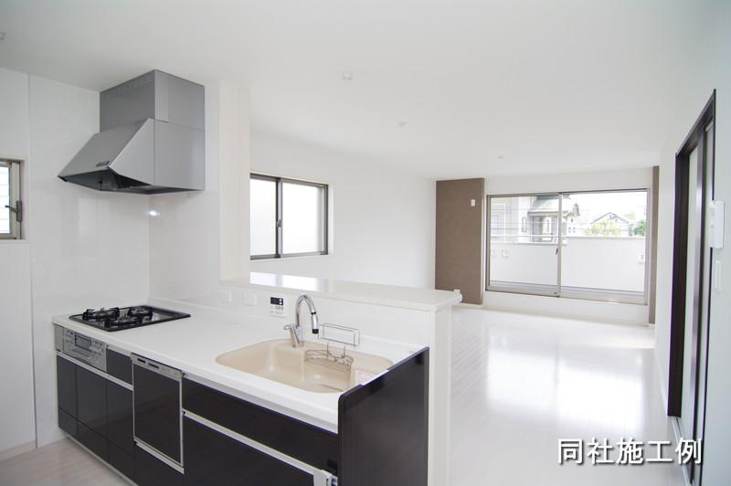 Same specifications photo (kitchen)