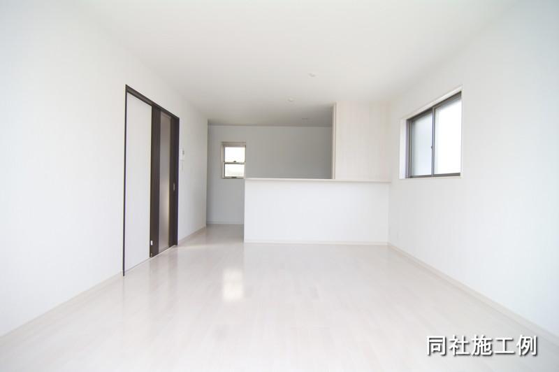 Same specifications photos (living). The first floor living room