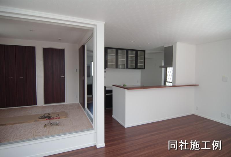 Same specifications photos (living)