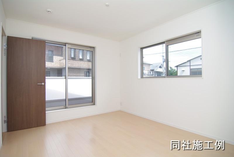 Same specifications photos (Other introspection)