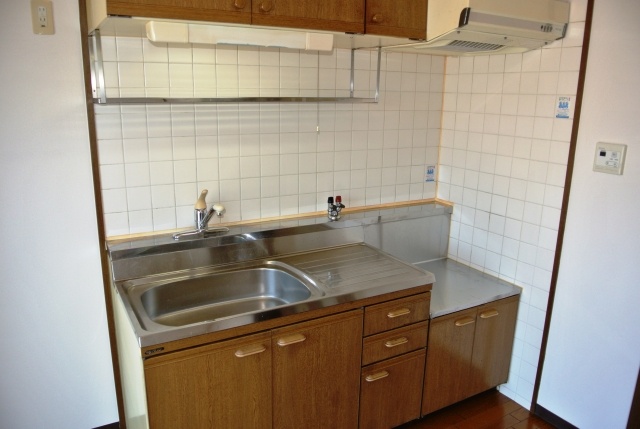 Kitchen. Easy-to-use large kitchen