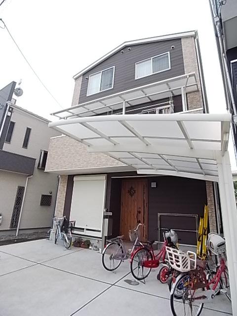 Local appearance photo