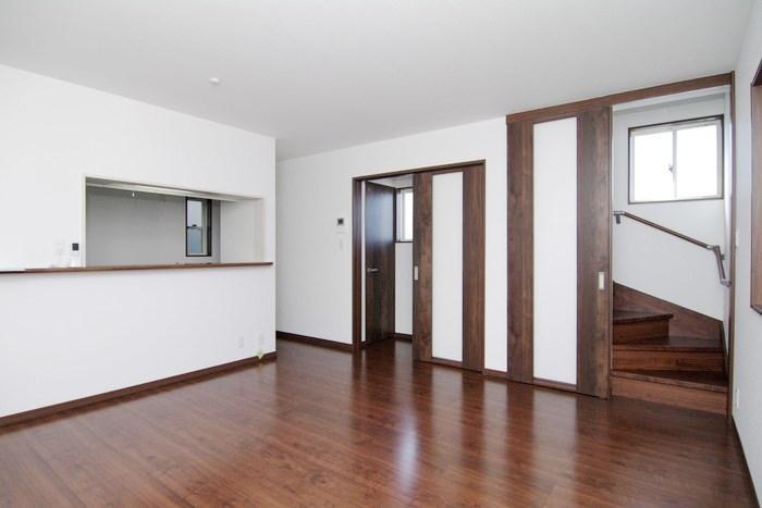 Living. Second floor living room has become a bright space where sun plug!