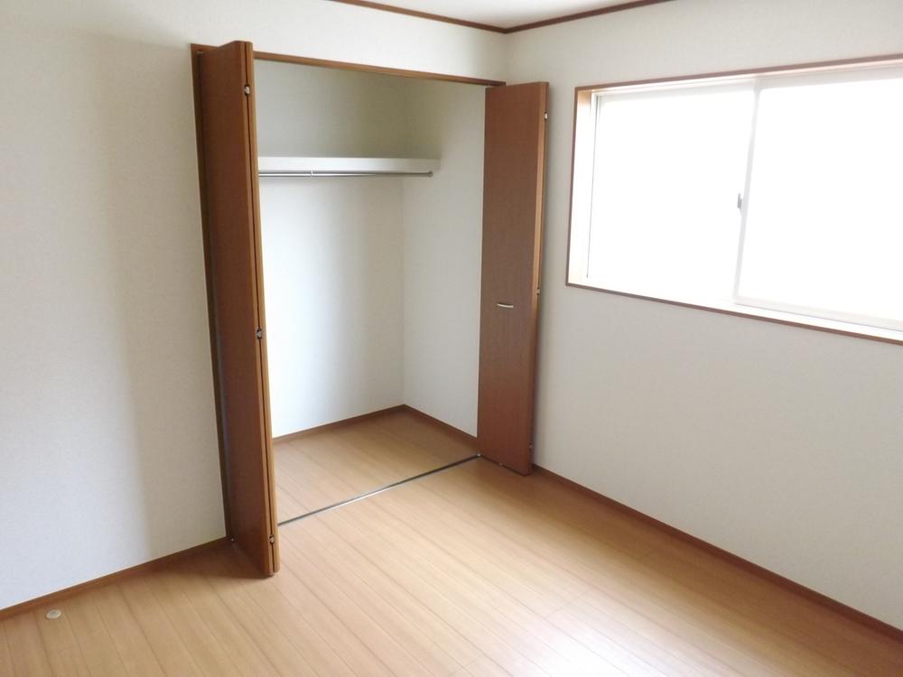 Same specifications photos (Other introspection). Same specifications photos (Western-style)