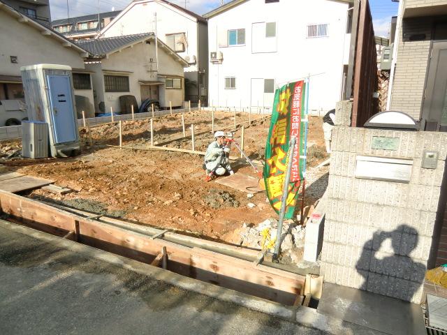 Local appearance photo. Local (11 May 2013) Shooting