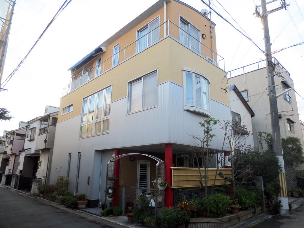 Local appearance photo