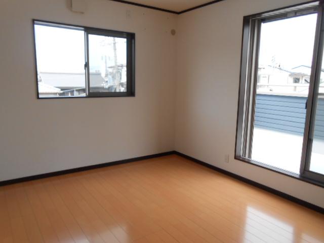 Non-living room. Indoor (July 2013) Shooting