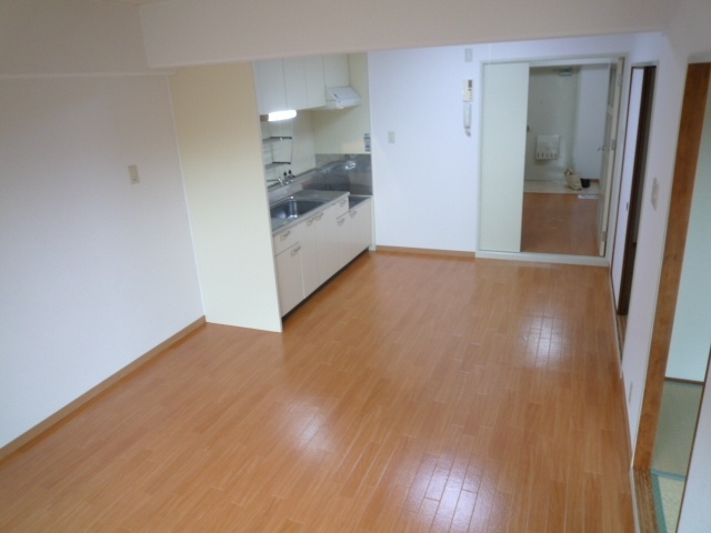 Living and room