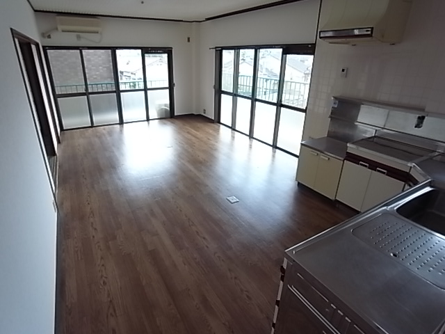 Living and room