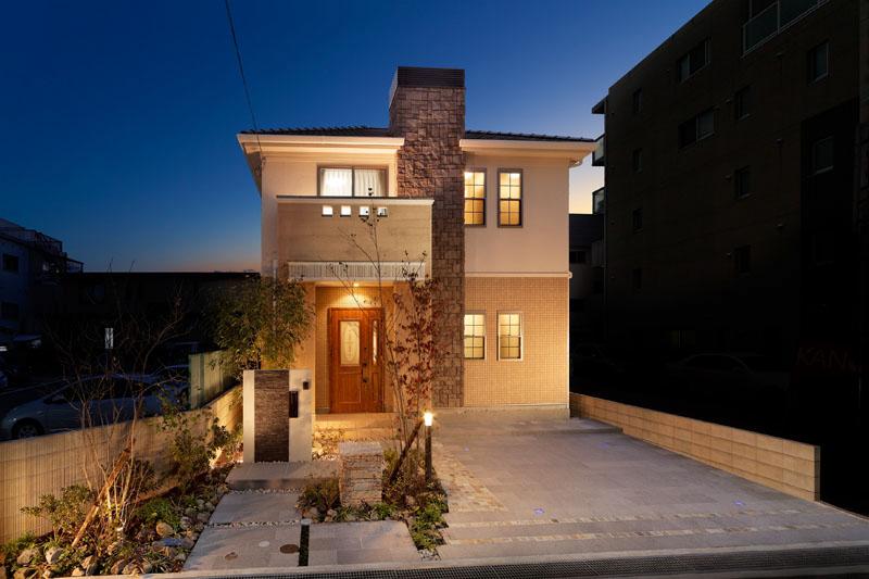 Local appearance photo. A No. land appearance photo (night).