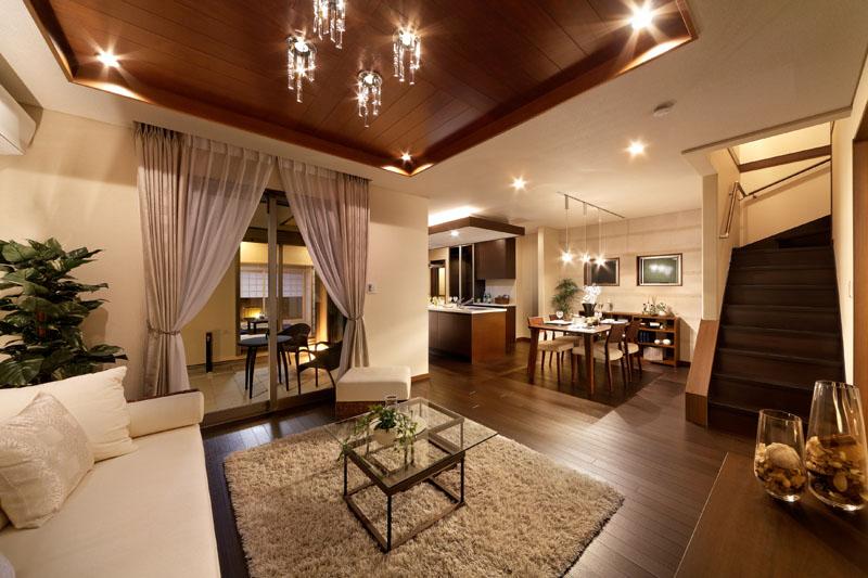 Living. A No. land model house LDK night photo.