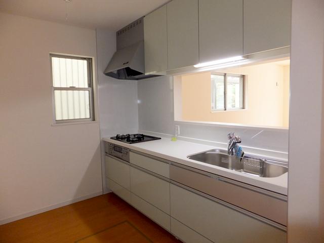 Same specifications photo (kitchen). (No. 4 place) the same specification