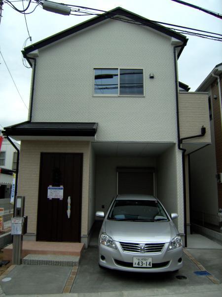 Local appearance photo. The completed local appearance