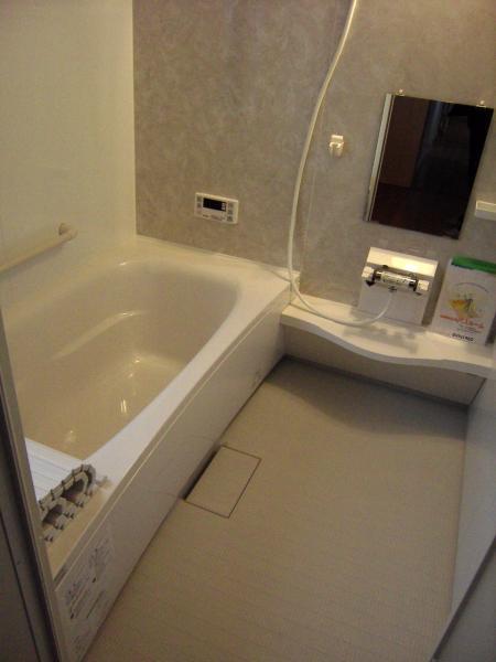 Bathroom. Bathroom one tsubo size