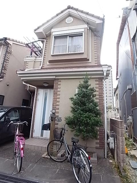 Local appearance photo. Local Photos