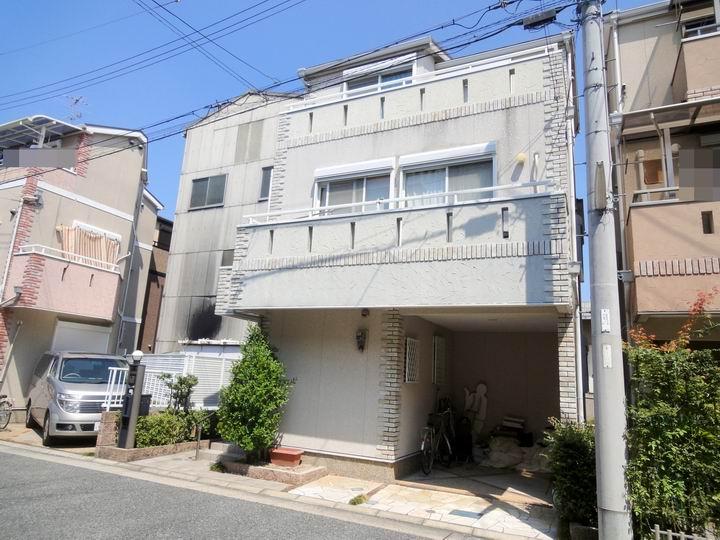 Local appearance photo. For indoor clean your