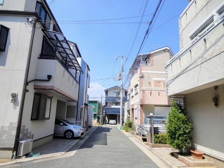 Local photos, including front road. Feel free to, , Please visit