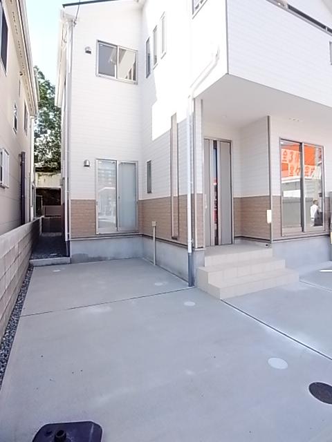 Local appearance photo