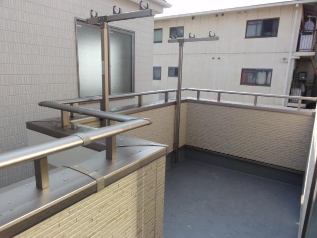 Balcony. South-facing spacious balcony of  [Indoor (November 17, 2013) Shooting] 